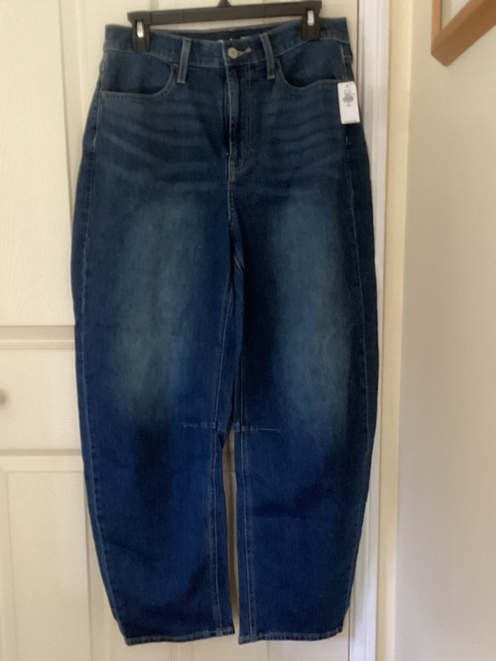 NWT Old Navy Dark Blue Women’s Barrel Jeans Size 8 Tall